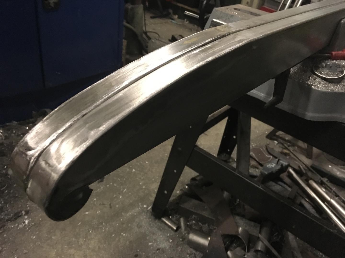 Chassis rails front profile