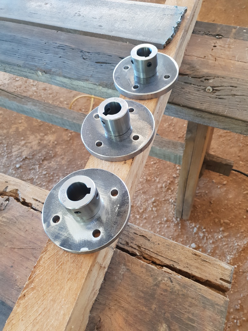 6-Hubs-cut-and-drilled