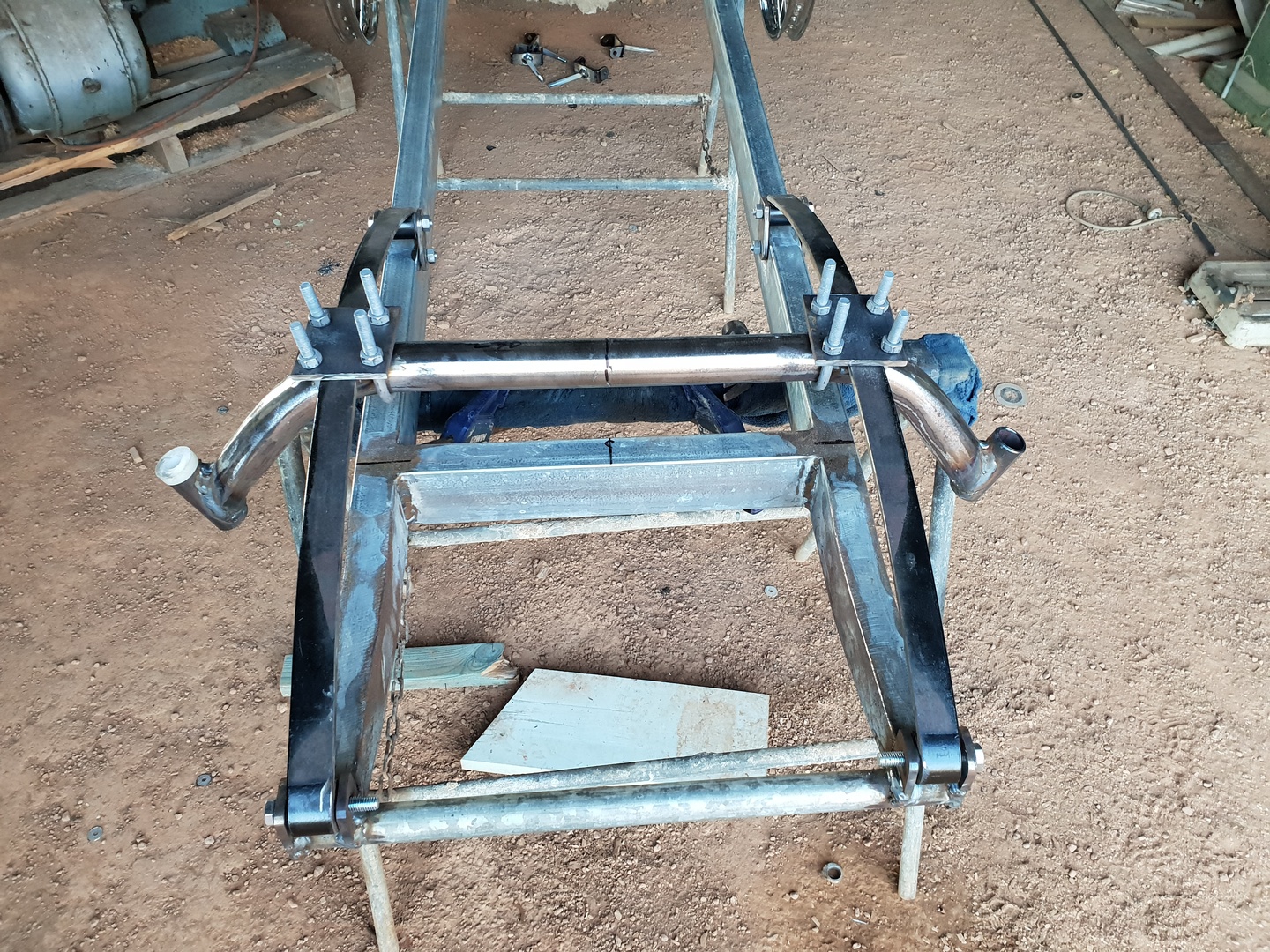 30-front-axle-bolted-on-2